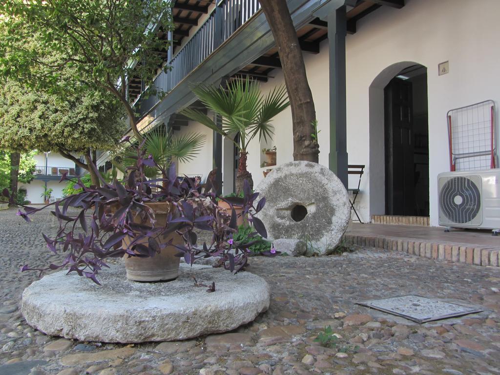 Monumento S.Xvi Corralas Sewilla Zewnętrze zdjęcie